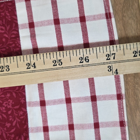 💐 Handcrafted Embroidered Ladybug Gingham Hand Towels Set Of 2 18" X 27" White - Picture 8 of 12